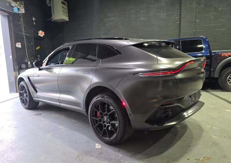 aston martin dbx 2021 SCFVUJAW7MTV01119 image aston martin dbx 2021 SCFVUJAW7MTV01119 image